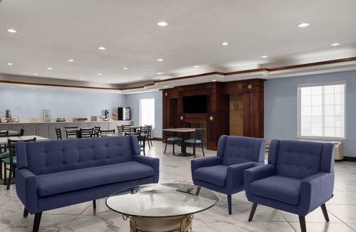 Dodge City Hotel | Days Inn by Wyndham Dodge City