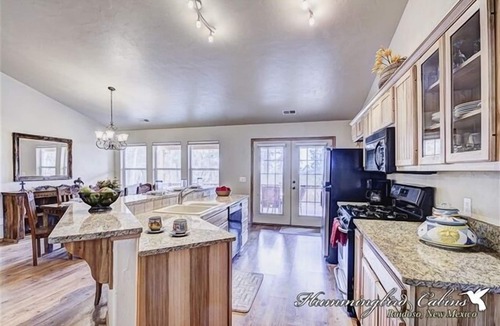 Alto Cabin | Deer Meadows | Where Deer Roam & Relaxation Begins (Hot Tub + Views)