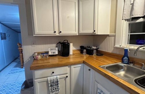 Jamestown House | Delightful 2-bedroom house in Jamestown, a short drive from Lake Cumberland
