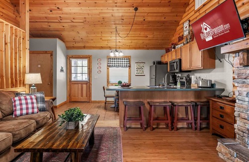 Notch Estates House | Deluxe Notch Estates Cabin, Close to SDC - 4 Bedroom Suites, 2 Living Areas, 2 Pools! | 35