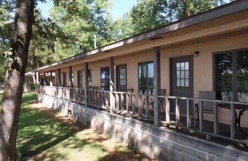 Golconda House | Deluxe Two Bedroom Suite - Bungalow on the Bluff