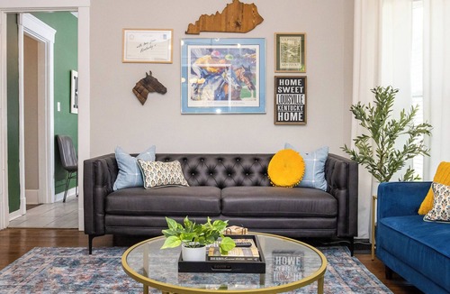 Shelby Park House | Derby Ready Stay Sleeps 9 Pool Table & Firepit