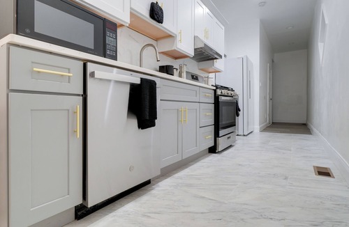 South Louisville House | Derby Week Retreat < 1 Mi to Churchill Downs