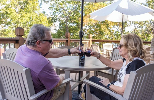 Branson House | Direct Lakefront with Views, Air Hockey, Close to Sdc with Free Tickets!