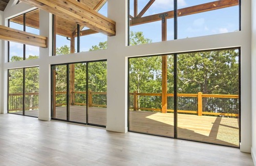 Reeds Spring House | Discounted rates for fall! Table Rock views! 6Bdm