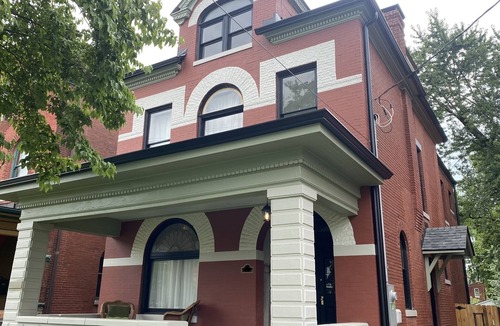 Old Louisville House | Distiller’s Reserve - Luxury 3-story 1895 Historic Home - Old Louisville