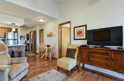 Notch Estates Condo | Divine 9 Condo -Fishing Lake & Hiking Trails!