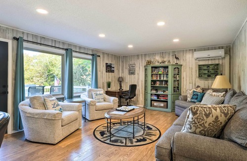 Shell Knob House | 'Dockside Getaway' w/ Boat Dock & Fire Pit!