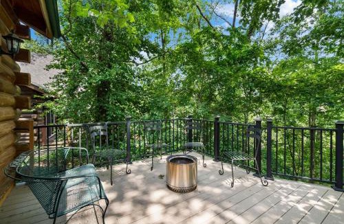 Branson Cedars House | Dogwood Tree Cabin