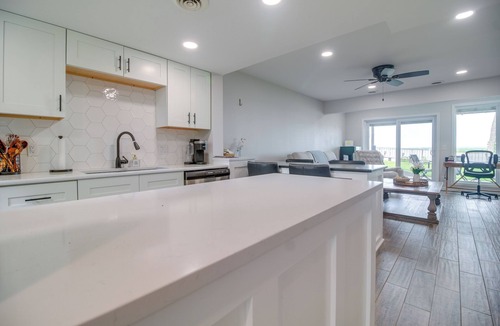 Afton House | Double-Decker View of Grand Lake! Modern Townhome