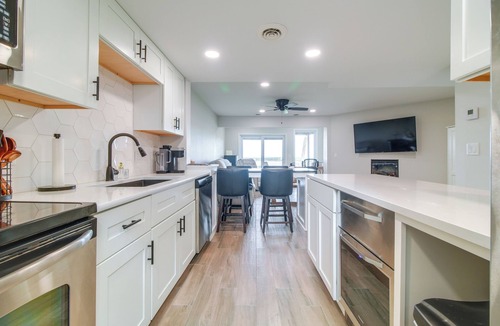 Afton House | Double-Decker View of Grand Lake! Modern Townhome