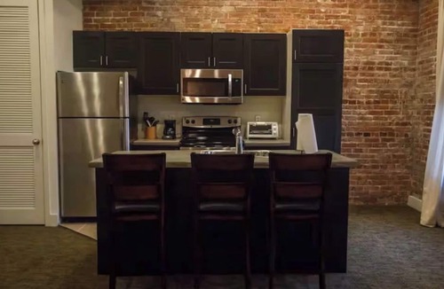 Clarksdale Condo | Downtown Clarksdale Loft Over Delta Ave- Walk to Live Blues