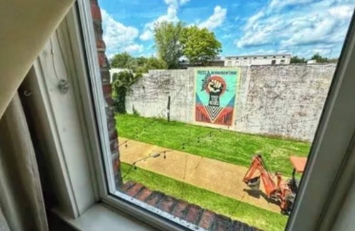 Clarksdale Condo | Downtown Clarksdale Loft Over Delta Ave- Walk to Live Blues
