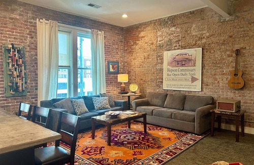 Clarksdale Condo | Downtown Clarksdale Loft Over Delta Ave- Walk to Live Blues