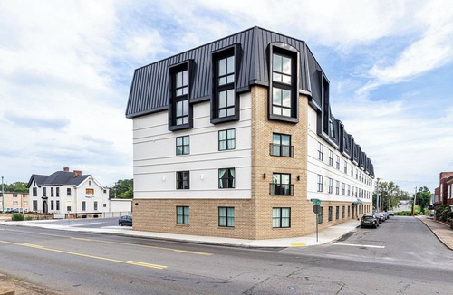 Clarksville Apartment | Downtown Clarksville’s Perfect Location!