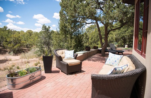 Northeast Santa Fe House | Downtown Home on 1.5 Acres! Perfect for ski and summer! Hot Tub and Outdoor Zen
