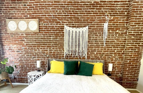 River Market Apartment | Dreamy 1BR Loft w/ King Bed in the Rivermarket