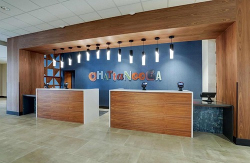 Twin Brook Hotel | Drury Plaza Hotel Chattanooga Hamilton Place