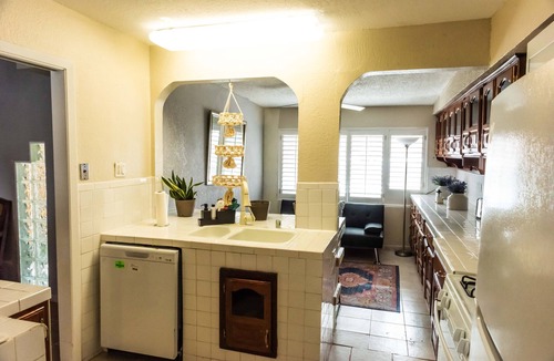 El Paso House | Eclectic Cozy Stellar location, sleeps 7