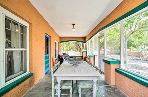 Truth or Consequences Cottage | Eclectic Home: Walk to Town & Bath District!