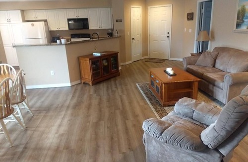 Kimberling City Condo | Eileen's and Tom's luxury condo on the lake