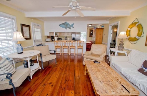 Morehead City House | Elizabeth Bell House, Soundside House in Beaufort, NC!