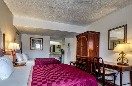 Manteo Hotel | Elizabethan Inn