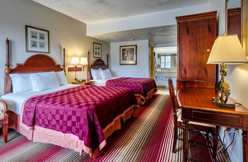 Manteo Hotel | Elizabethan Inn