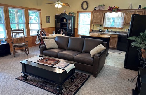 Sloans Valley Cabin | Ellie's Place-Reserve for Your Autumn Getaway!