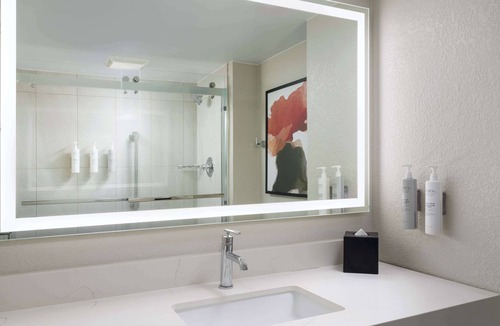 White Station Hotel | Embassy Suites by Hilton Memphis East Germantown Area
