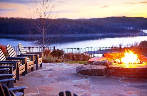 Ridgedale Condo | Enjoy the views of Table Rock Lake in this 2BD resort condo