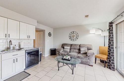 Table Rock Apartment | Entertainer's Landing, Unit 3