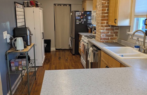 South Kansas City House | Entire House - safe area, 15 min walk to Streetcar!