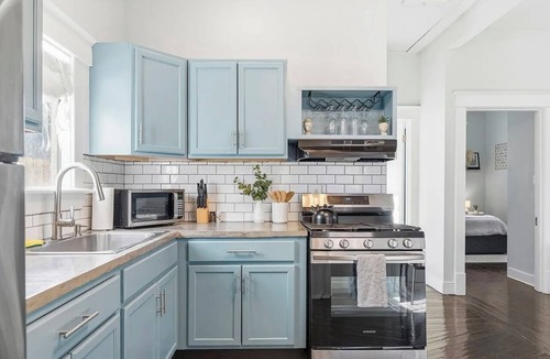 Old Louisville House | Entire & Private Carriage House Near Downtown + 2 Complementary Housekeeping.