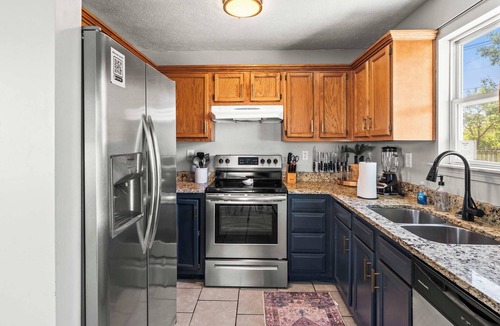 Phoenix Hill Apartment | Exclusive Bourbon retreat close to Nulu Downtown!