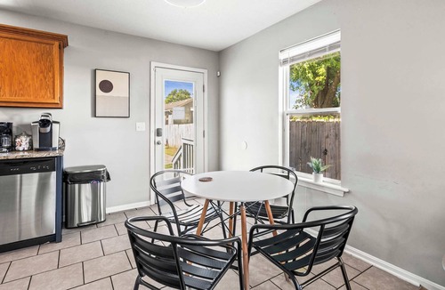Phoenix Hill Apartment | Exclusive Bourbon retreat close to Nulu Downtown!
