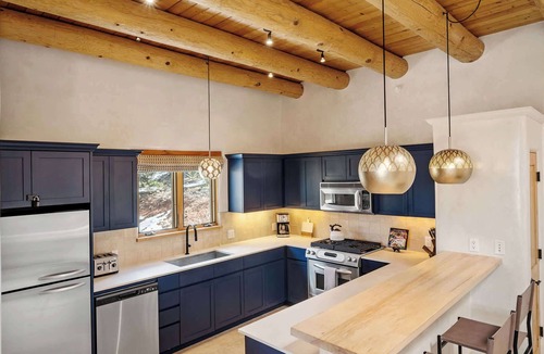 Tesuque House | Expansive views, Natural Light, Community Pool