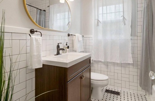 Turner Park House | Exquisite EXPO get AWAY-TU, Gathering Place etc.