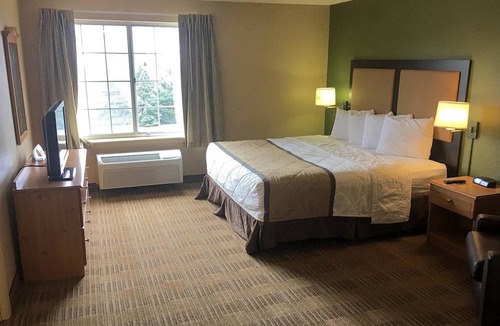 Overland Park Hotel | Extended Stay America Suites Kansas City Overland Pk Nall Av
