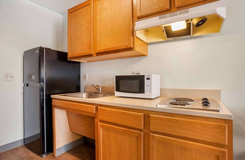 Fairdale Hotel | Extended Stay America Select Suites - Louisville - South