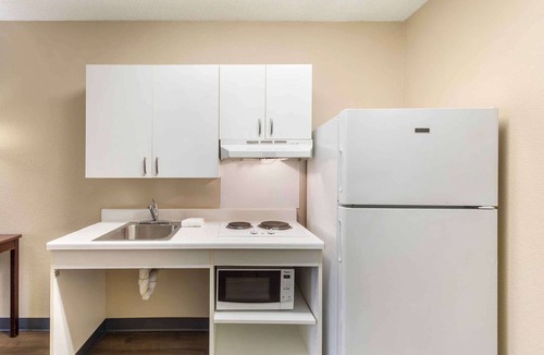 White Station Hotel | Extended Stay America Suites Memphis Germantown West