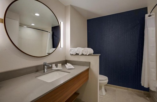 Withrow Hotel | Fairfield Inn & Suites Bardstown
