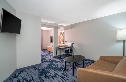 Memphis Hotel | Fairfield Inn & Suites Memphis I-240 & Perkins