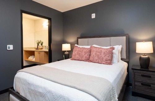 Wichita Apartment | Fairmount Flats 2x2