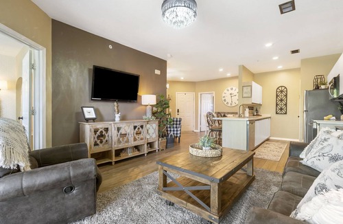 Downtown Branson Condo | Fairview Escape - Holiday Hills Branson - Golf - Outdoor Pools