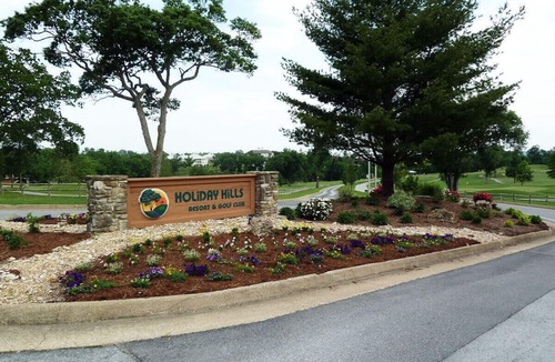 Branson Condo | Family Condo on the Course near Branson Landing
