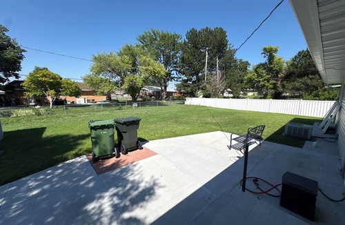 Colby House | Family-Friendly Colby Home-WIFI and Foosball