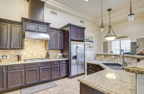 El Paso Cottage | Family-friendly El Paso Home: Hike, Shop & Explore