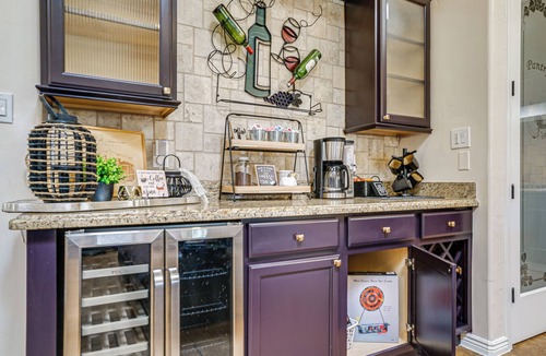 El Paso Cottage | Family-friendly El Paso Home: Hike, Shop & Explore