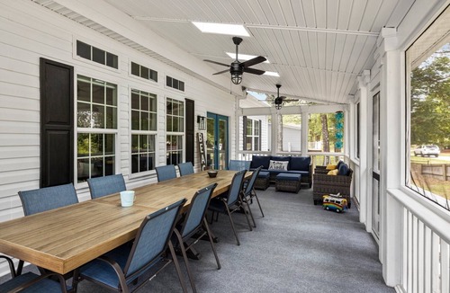 Emerald Isle House | Family-Friendly! Golf Cart, Large Screened Porch, King Beds, Minutes From Beach
